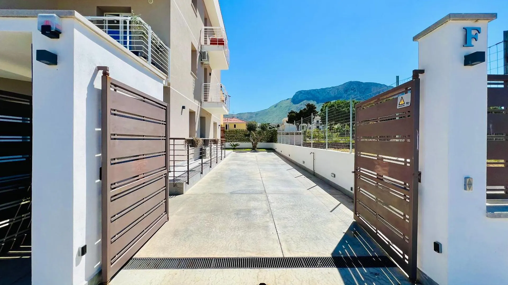 Meravigghia Terrasini Ferienhaus